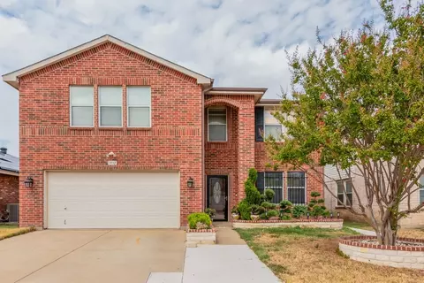 3932 Irish Setter Dr, Fort Worth, TX 76123