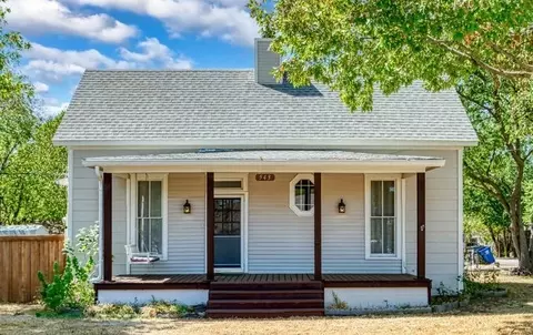 543 Wilson St, Lancaster, TX 75146