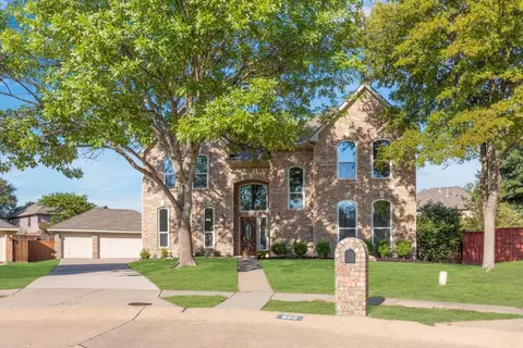 800 Autumn Point Cir, Mckinney, TX 75072