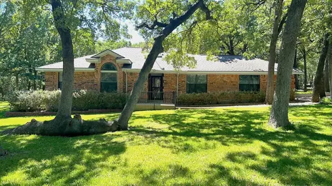 141 Scott Ln, Weatherford, TX 76085