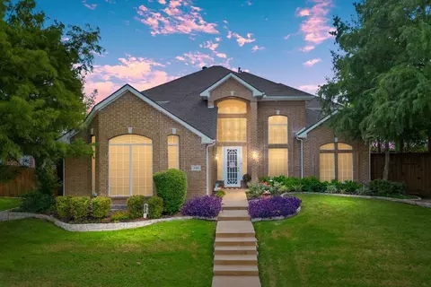 3748 Menard Dr, Carrollton, TX 75010
