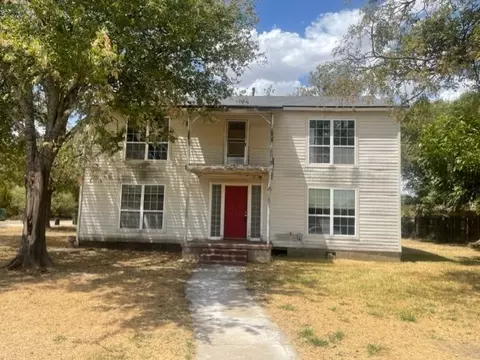 621 Waco St, Italy, TX 76651