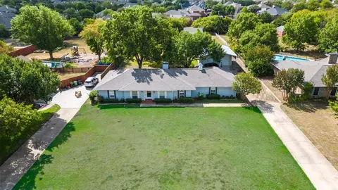 162 Moonlight Dr, Murphy, TX 75094