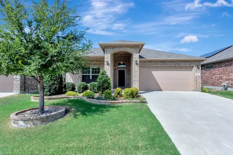 15713 Buffalo Nickel Dr, Fort Worth, TX 76177