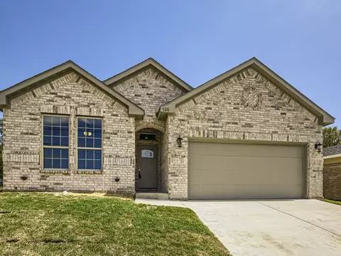 526 N M L King Jr Blvd, Grand Prairie, TX 75050
