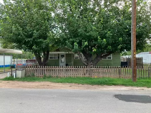 910 Plainview, Seymour, TX 76380