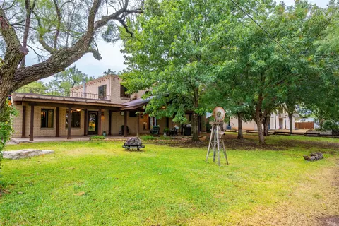 1409 E Wells St, Stamford, TX 79553