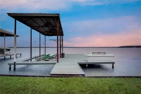 8618 Columbia Dr, Rowlett, TX 75089