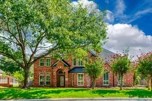 6304 Tiffany Oaks Ln, Arlington, TX 76016