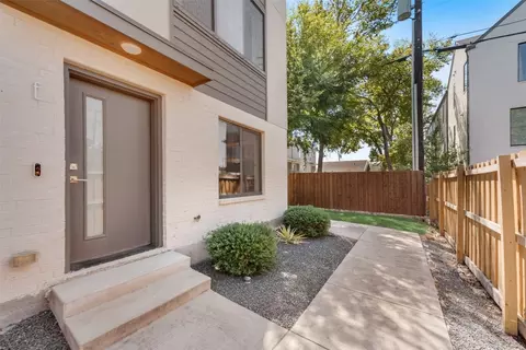 5602 Lindell Ave #E, Dallas, TX 75206
