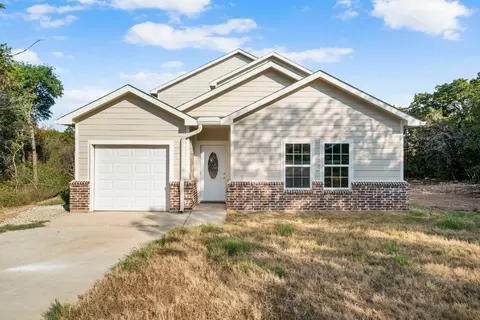 904 Plains Ct, Granbury, TX 76048