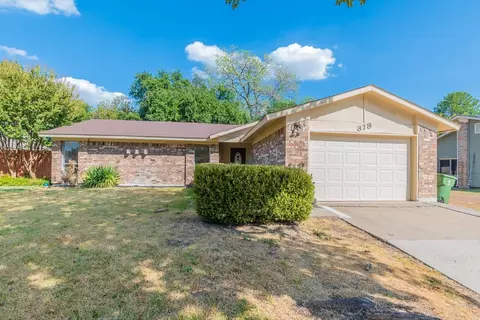 319 Village Dr, Lewisville, TX 75067