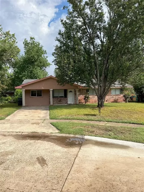 1803 Mars Dr, Bossier City, LA 71112