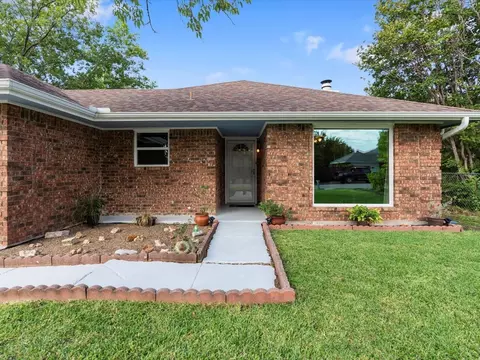 2512 Herring Cir, Sachse, TX 75048