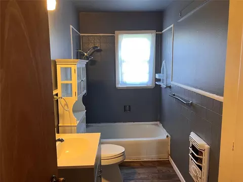 807 E Beth, Whitney, TX 76692 photo 11