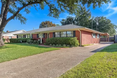 1715 Audubon Pl, Shreveport, LA 71105
