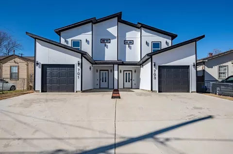 701-703 N Boulevard Ter, Dallas, TX 75211