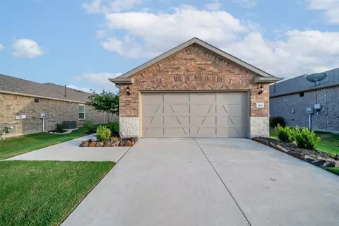 912 Rough Hollow Dr, Mckinney, TX 75071