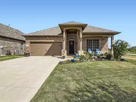 3913 Cuddy Dr, Denton, TX 76210 photo 2