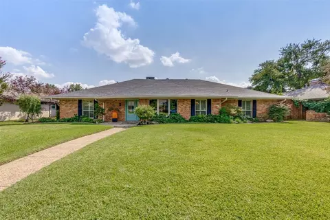 3472 Webb Garden Dr, Dallas, TX 75229