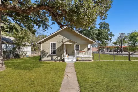 423 E Josephine St, Weatherford, TX 76086