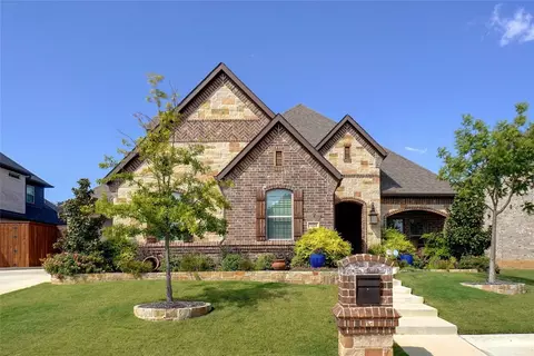 7321 Smithfield Rd, North Richland Hills, TX 76182