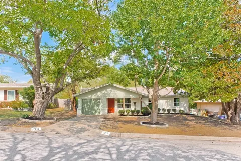 7712 Gaston Ave, Fort Worth, TX 76116