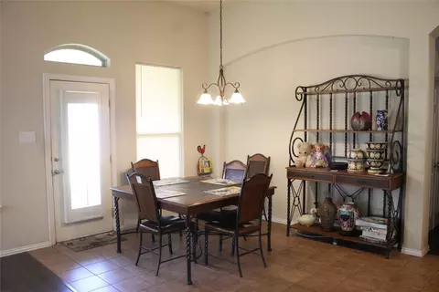 4812 Bluecap Ct, Mesquite, TX 75181 photo 6