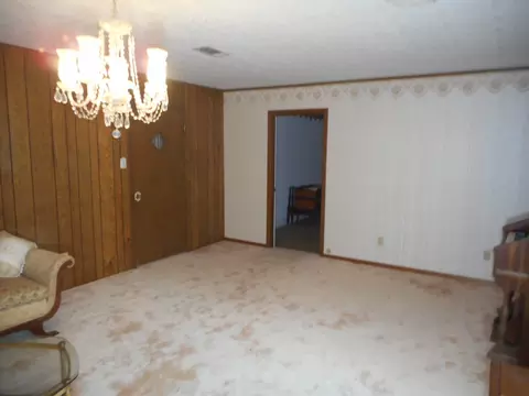Living - 715 E Mary Lee, Plain Dealing, LA 71064 photo 8 of 9