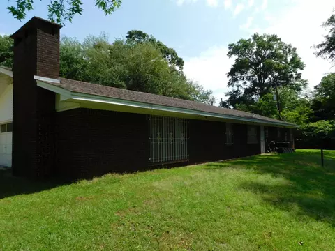 Exterior - 715 E Mary Lee, Plain Dealing, LA 71064 photo 3 of 8