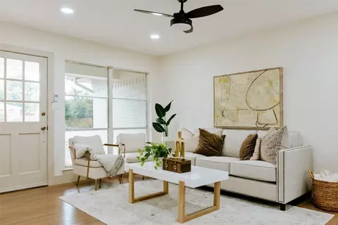 8559 Stillwater Cir, Dallas, TX 75243