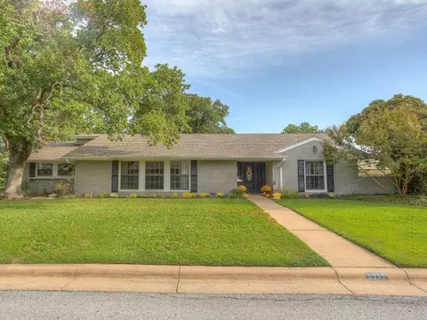 6312 Halifax Rd, Fort Worth, TX 76116