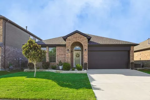1016 Blooming Prairie Trl, Fort Worth, TX 76177