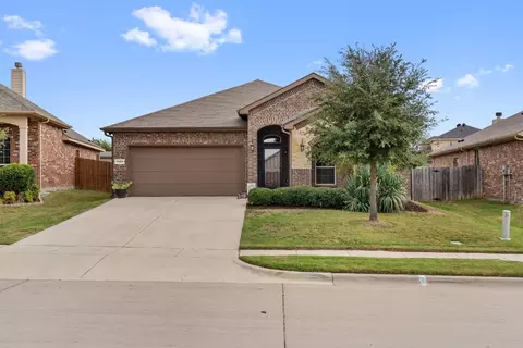 1004 Barry Dr, Weatherford, TX 76087