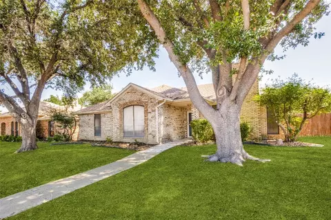 2410 Brownlee Blvd, Rowlett, TX 75088