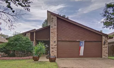 4926 Highbank Dr, Arlington, TX 76018