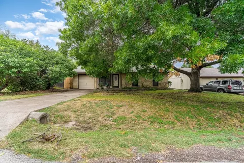 307 Linkcrest Dr, Duncanville, TX 75137