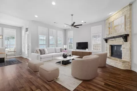 1208 5th St, Argyle, TX 76226 photo 4