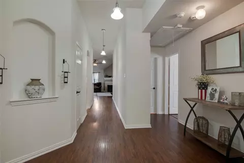 505 Brasher Ln, Euless, TX 76040 photo 5