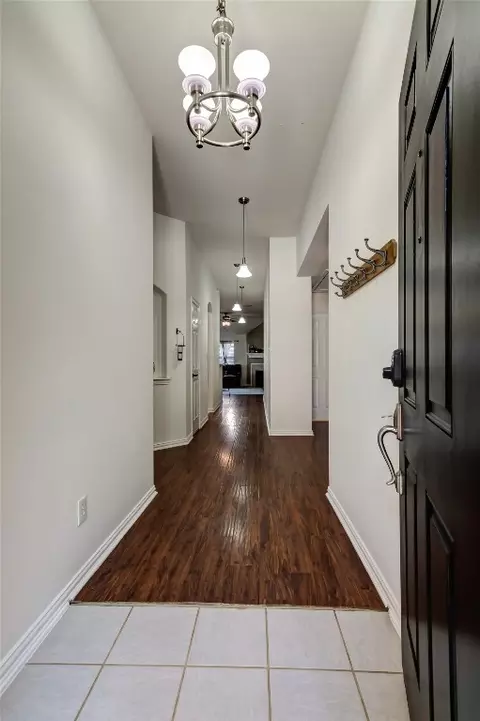 505 Brasher Ln, Euless, TX 76040 photo 4