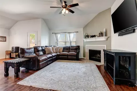505 Brasher Ln, Euless, TX 76040 photo 12