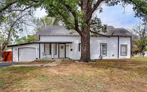 401 N Main St, Joshua, TX 76058