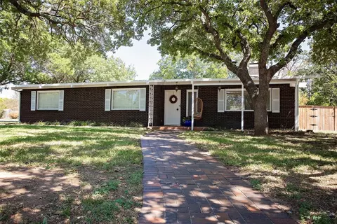 1101 Rolling Hills Dr S, Graham, TX 76450
