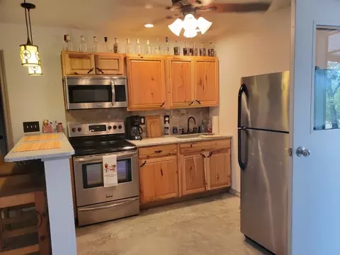 504 Sunset Ln, Sunset, TX 76270 photo 4
