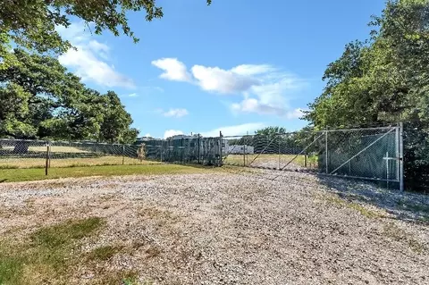 504 Sunset Ln, Sunset, TX 76270 photo 27