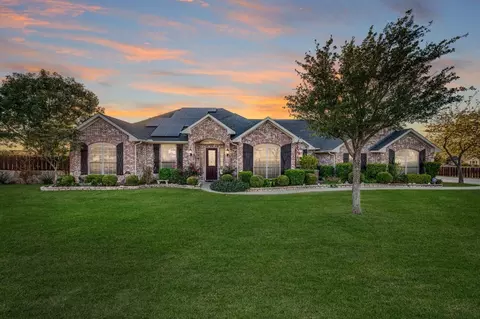 1130 Trophy Ct E, Midlothian, TX 76065