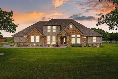 501 Sandhill Ct, Weatherford, TX 76085
