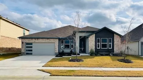725 Golden Gate Park Rd, Alvarado, TX 76009