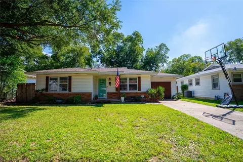 6824 Van Natta Ln, Fort Worth, TX 76112