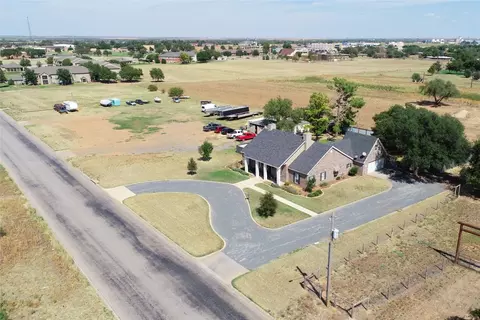 1701 Stadium Dr, Vernon, TX 76384